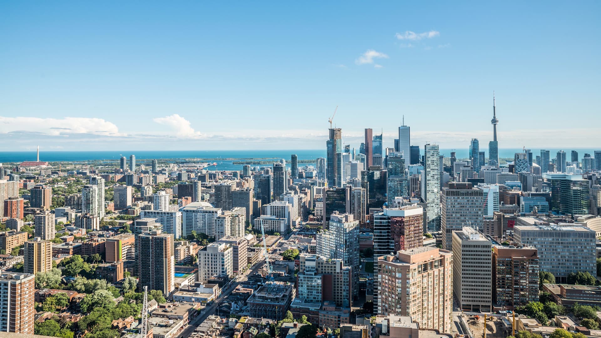 Deal from New Delhi to Toronto at ₹59,055